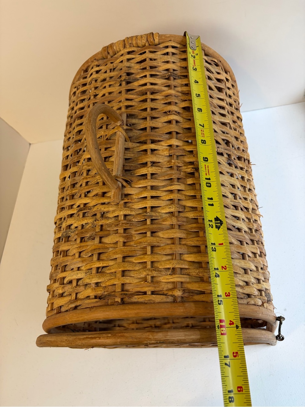 Vintage Wicker Rattan Pet Carrier Cat Dog Basket Boho Cottagecore Travel Crate - Picture 10 of 10